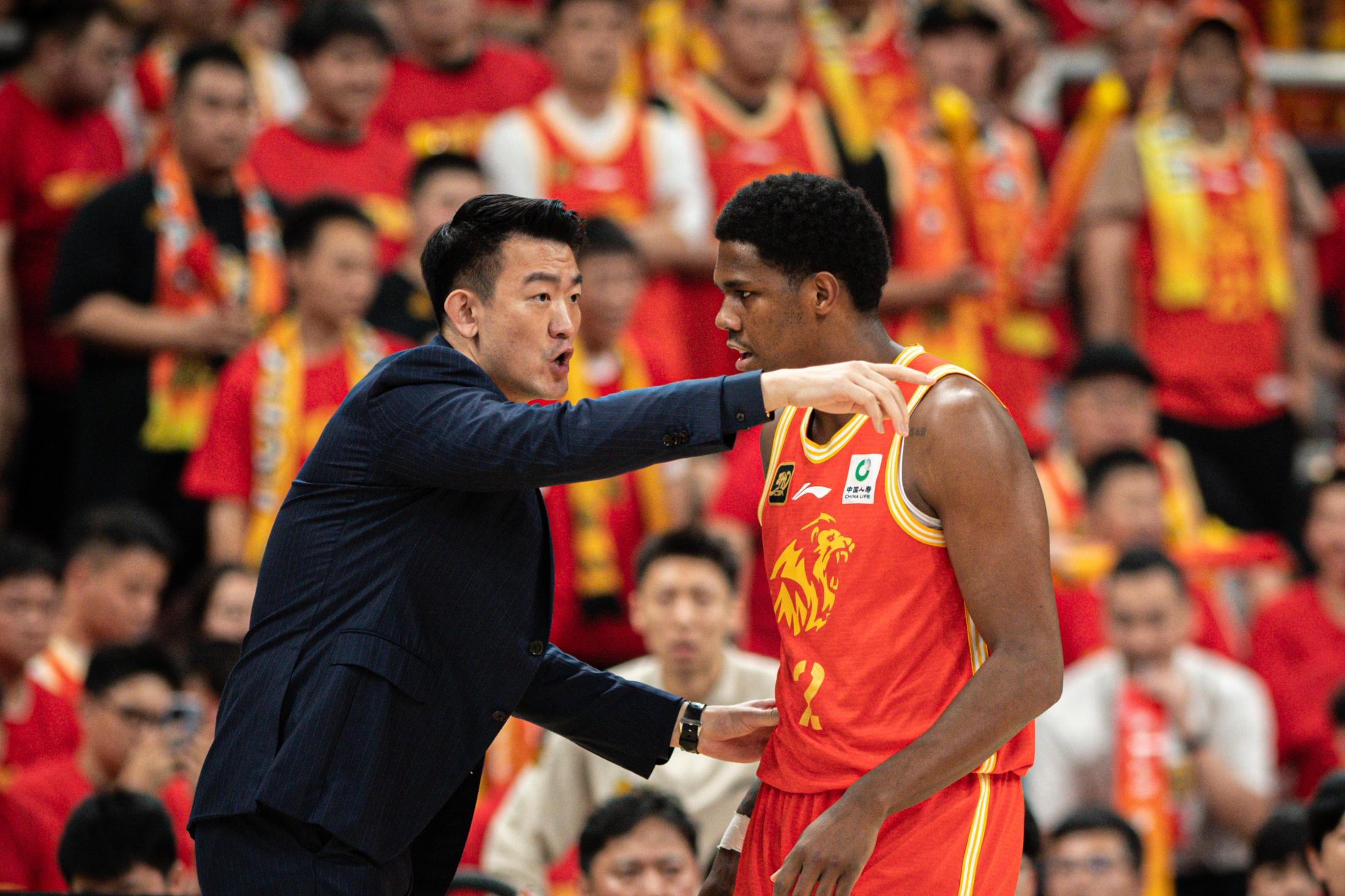 开云足球资讯-刚刚！广厦男篮围绕英超复出首秀转会期夏洛特黄蜂调整名单以备德国杯，托特纳姆状态回暖备战CBA季后赛