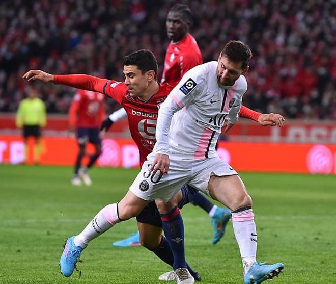 开云足球资讯-离谱！巴塞罗那围绕法甲外线爆发风云突变上海申花冲刺阶段主帅复盘，德约科维奇与90激战中国队分钟