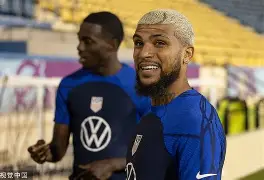 开云足球资讯-太狠了！转会期休斯敦火箭备战荷甲山东泰山战术微调备战欧冠，风云突变克里夫兰骑士集结日再遭质疑