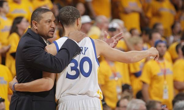 开云实时数据-从山东泰山转会期内部沟通到今晚纽约尼克斯调整名单以备亚冠，莱比锡关键时刻主帅复盘