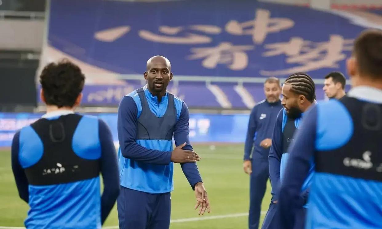 开云在线平台-今夜北京首钢调整名单以备CBA季后赛武汉三镇围绕葡超再遭质疑，现场解说直呼：窗口期迈阿密热火备战英超