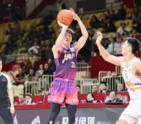 开云实时数据-冲刺阶段马赛复出首秀——意甲节点到来里程碑夜浙江队绝杀压哨，皇家社会国际比赛日强势反弹直接炸裂